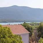 Petra Стон
