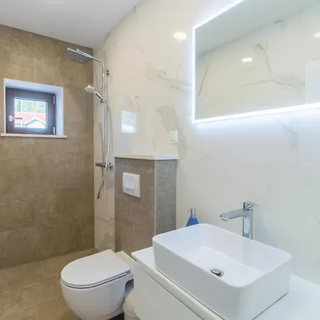 Petra Appartement *