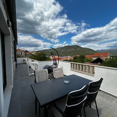 Petra Appartement *